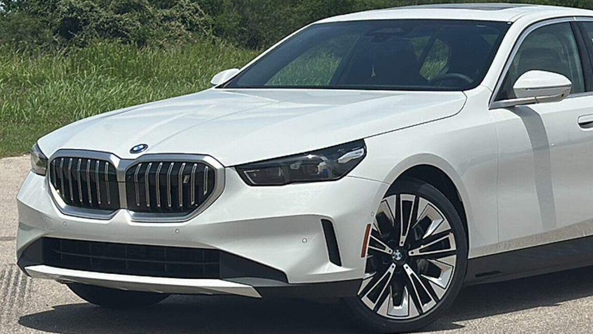 BMW i5