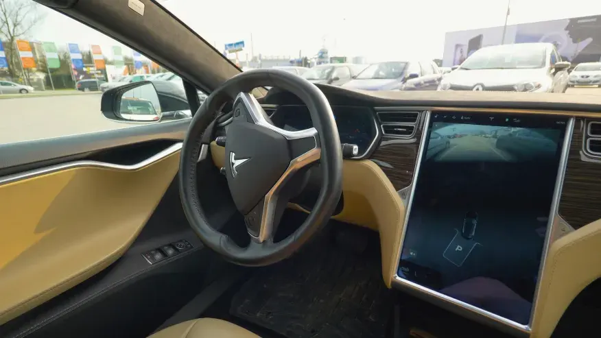 tesla self-driving