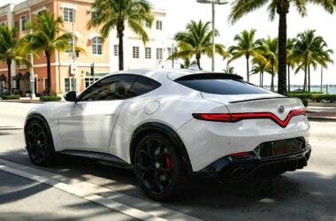 Alfa Romeo Purosangue render