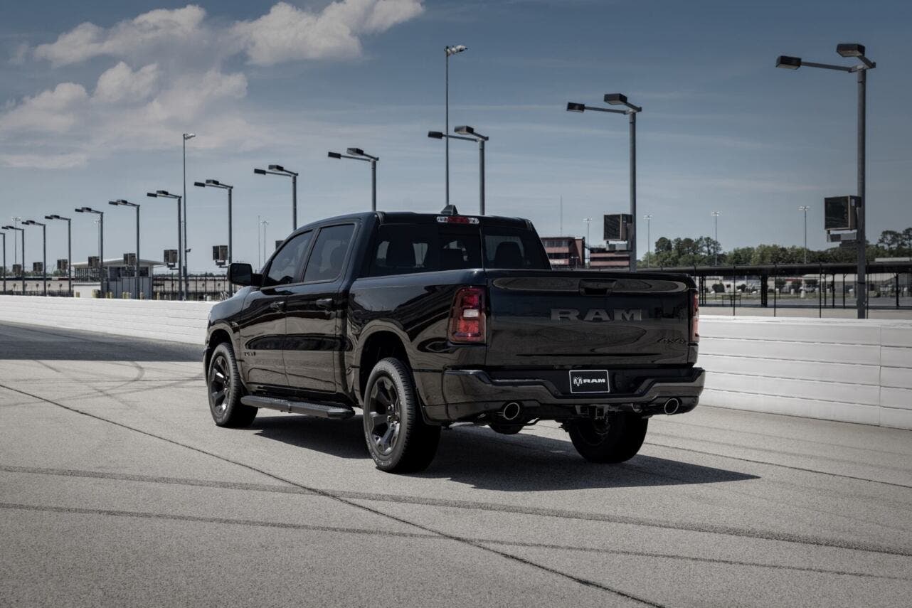 2026 Ram 1500 Black Express with HEMI® V-8 rear 3/4