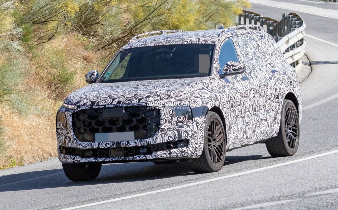 audi q9