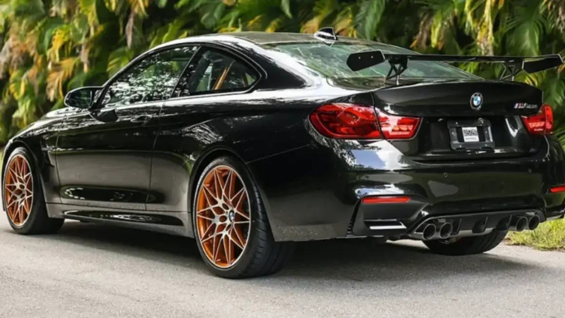 BMW M4 GTS