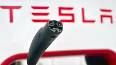 Tesla Superchargers nacs