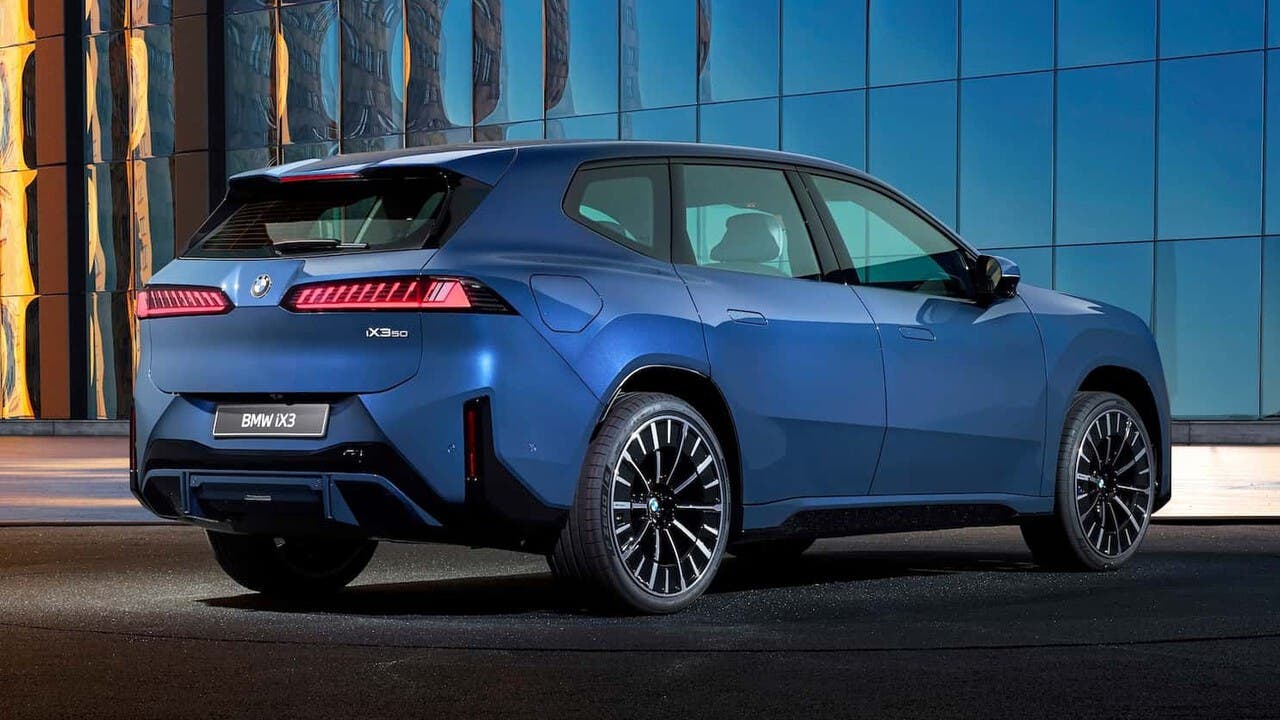 BMW iX3