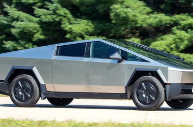 tesla Cybertruck Long Range Rear-Wheel Drive