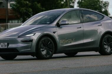 tesla robotaxi