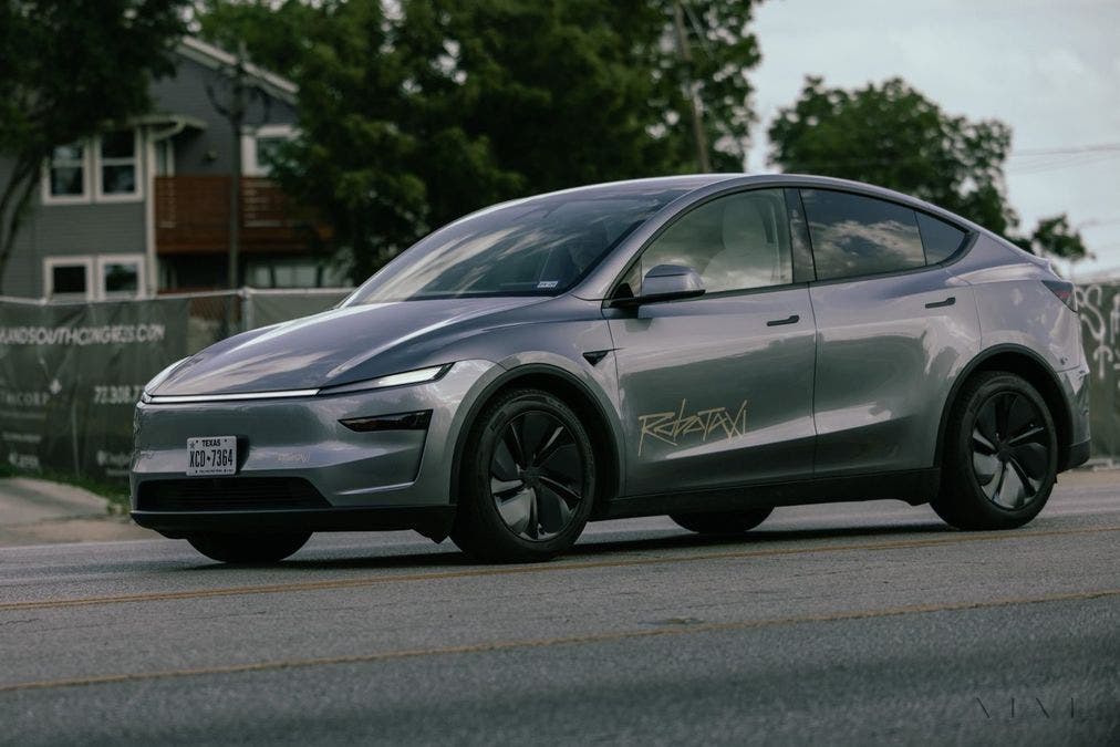 tesla model y robotaxi