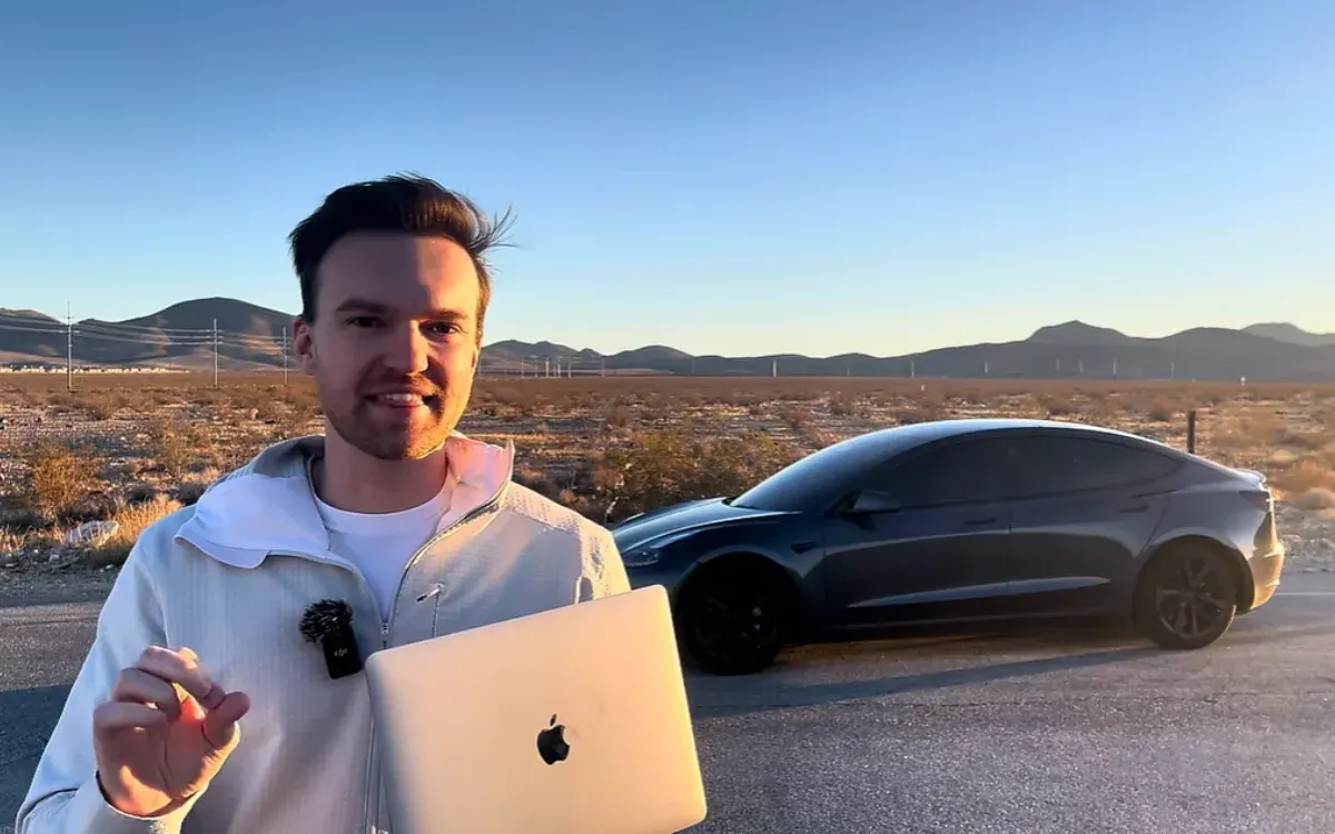 Carmen Scuito tesla model 3
