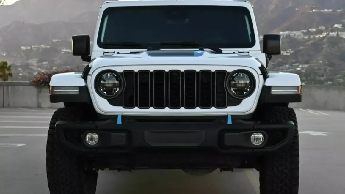 Jeep-Wrangler-Rubicon-X-4xe