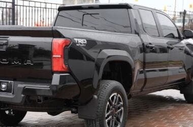 Toyota Tacoma inkas