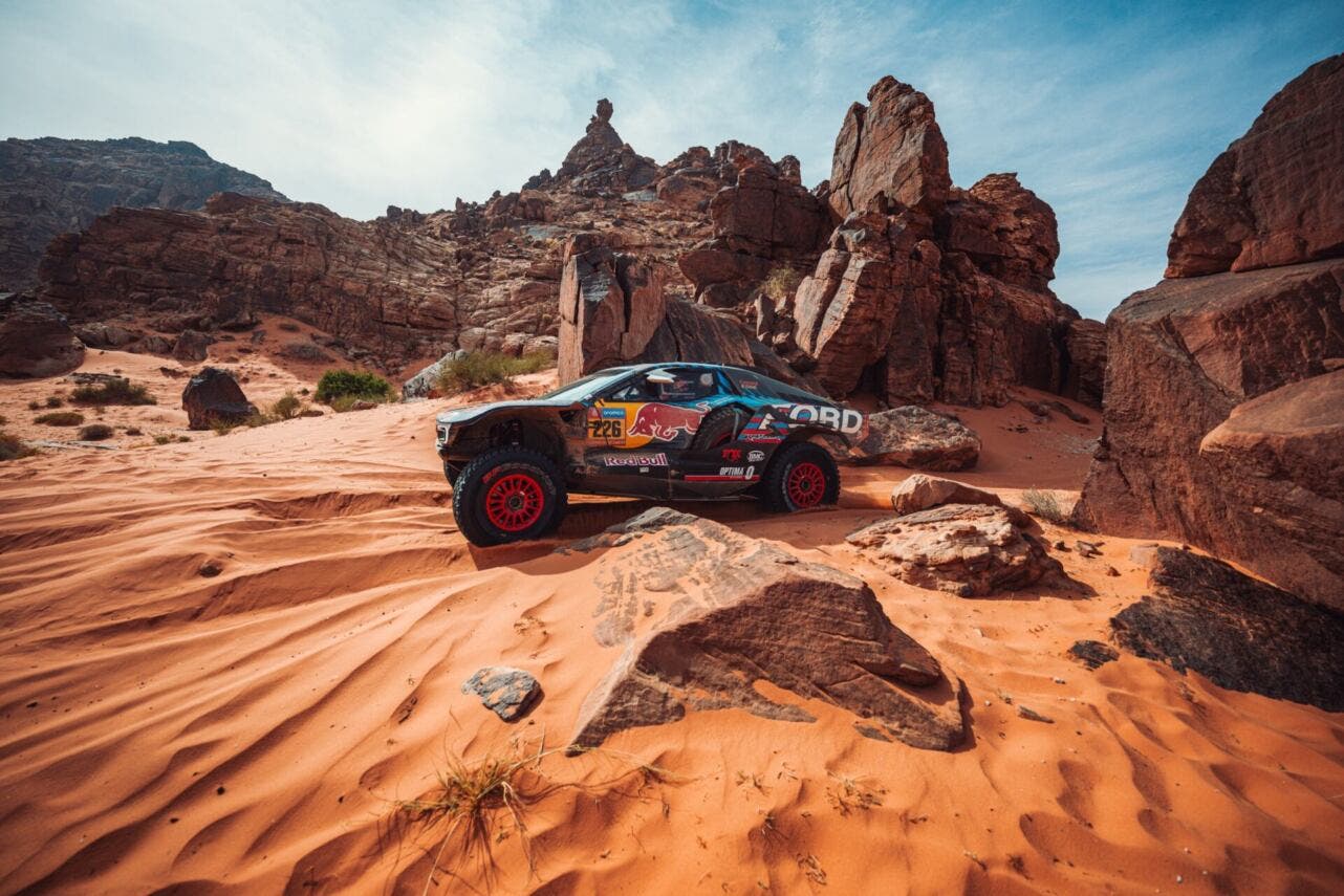 ford racing raptor dakar