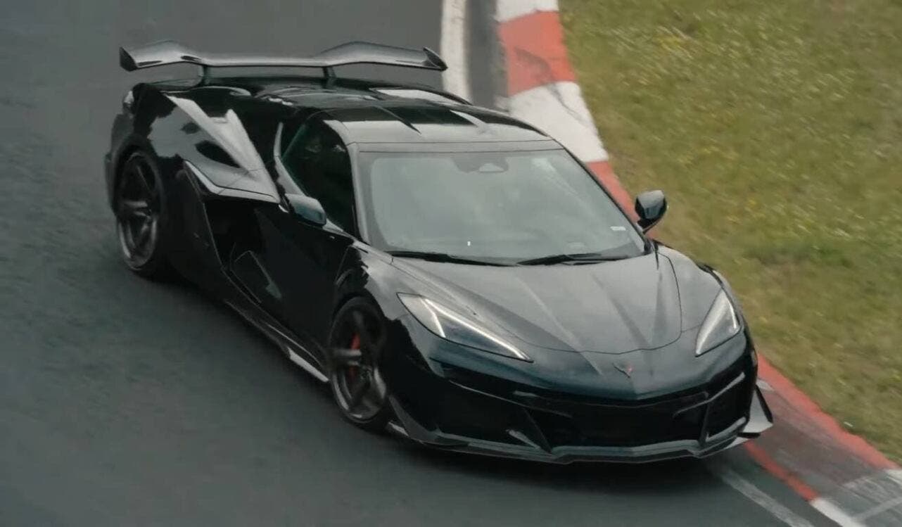 Ferrari vs Chevrolet