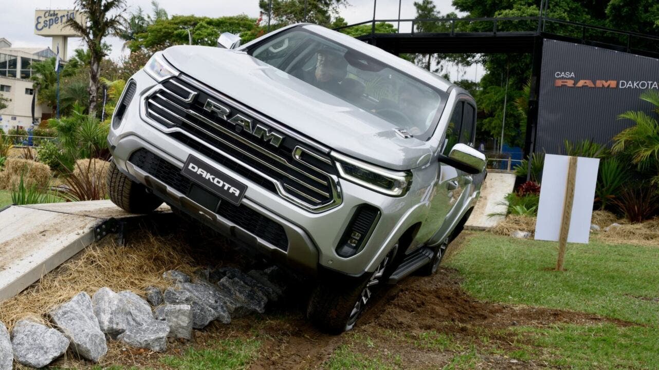Ram Dakota Brazil