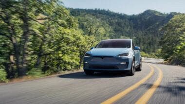 Tesla Model X 2025