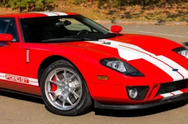 2005-Ford-GT