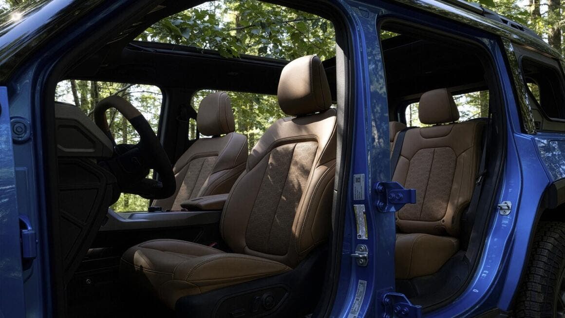 jeep recon interior