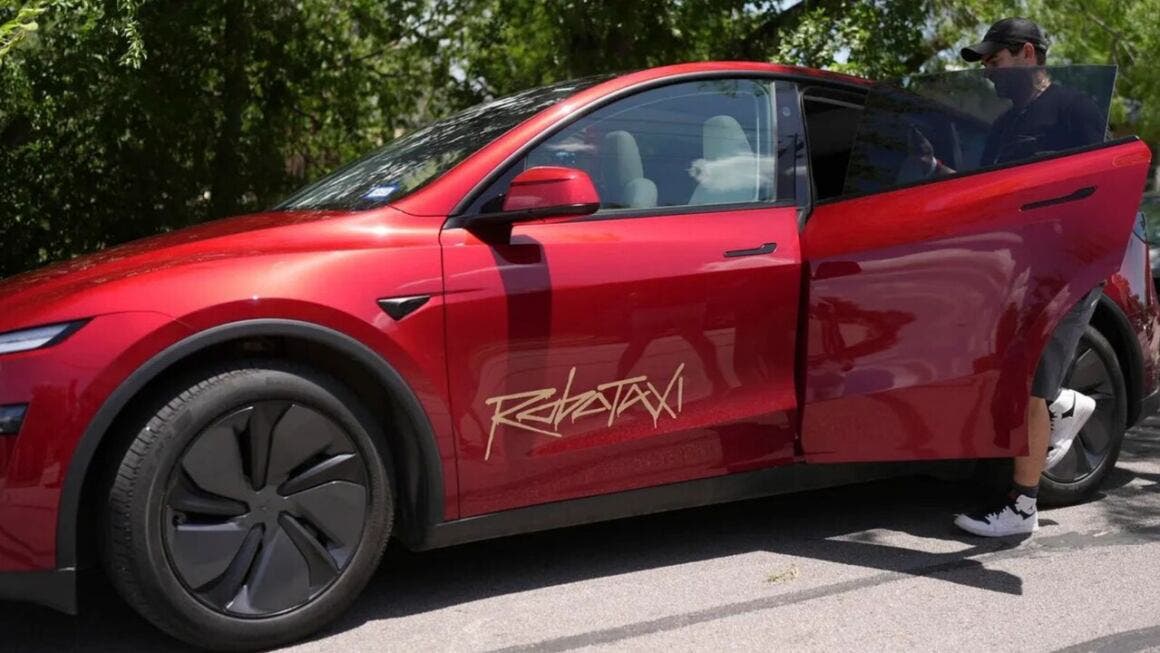 tesla robotaxi