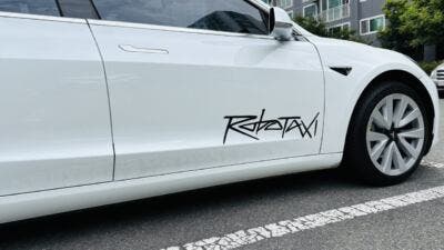 tesla robotaxi