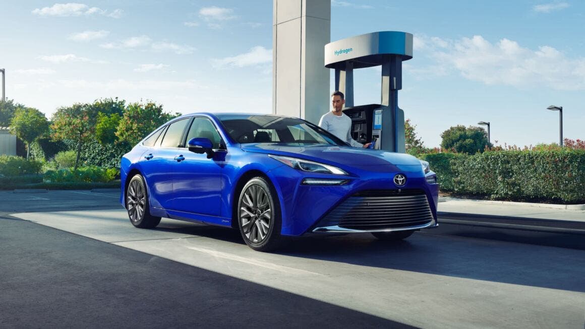 toyota mirai