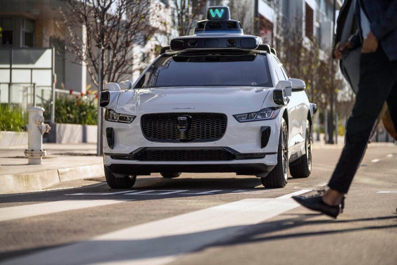 waymo robotaxi