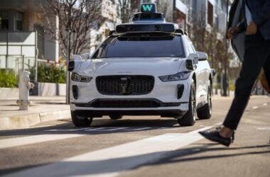 waymo robotaxi