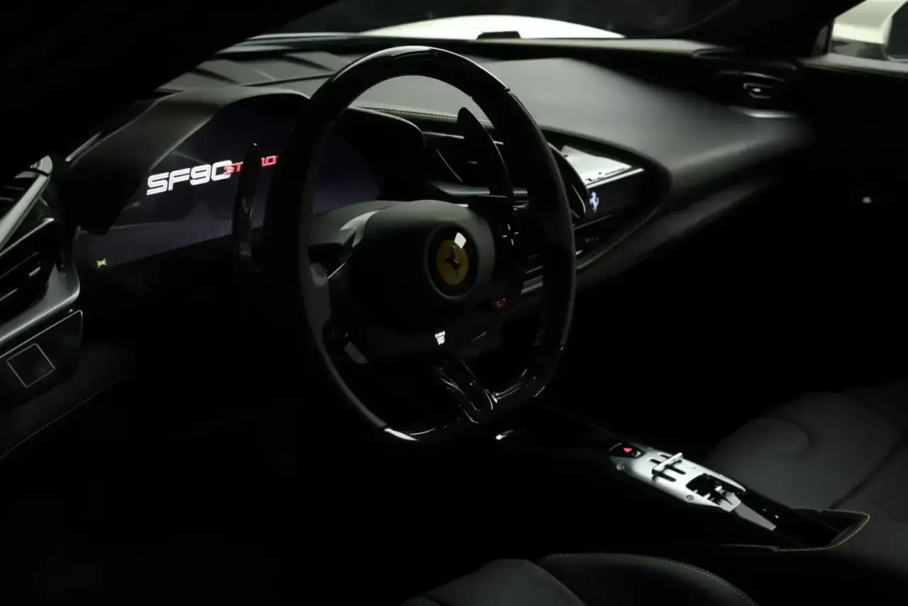 Ferrari SF90 Stradale