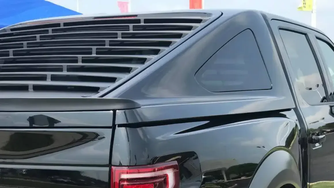 Angled Bed Cap stellantis