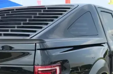 Angled Bed Cap stellantis