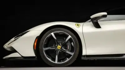 Ferrari SF90 Stradale