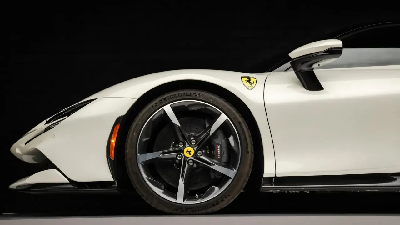 Ghost in white: a nearly-new, 986 HP Ferrari SF90 Stradale hits the ...