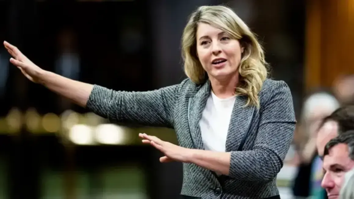 melanie joly, canada