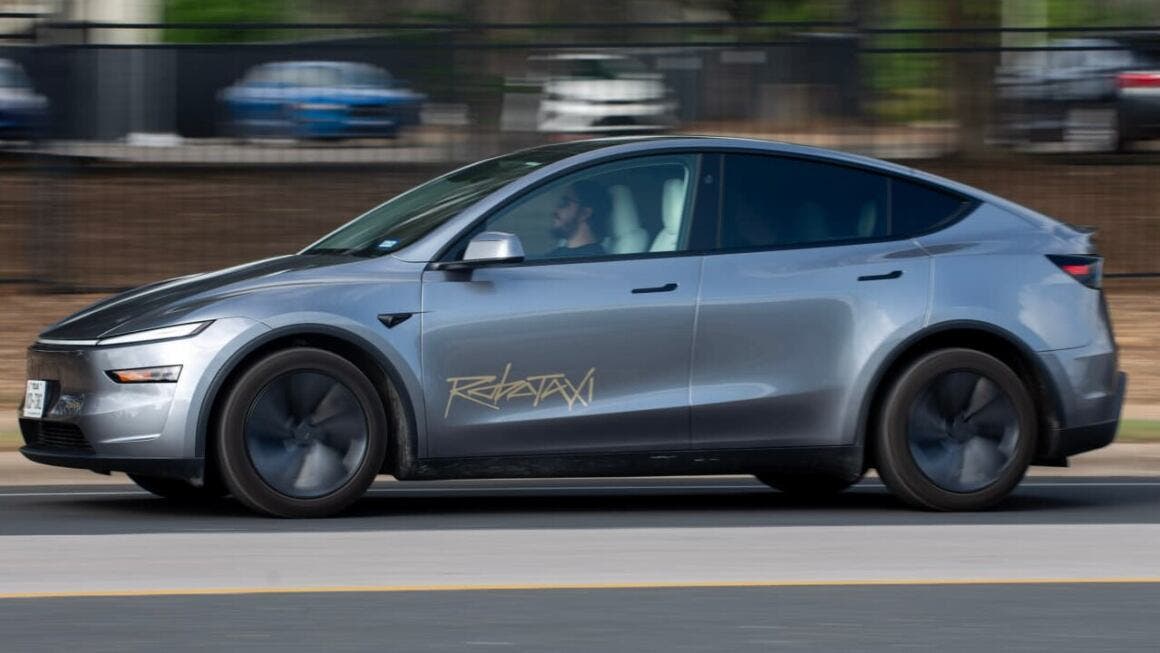 tesla robotaxi