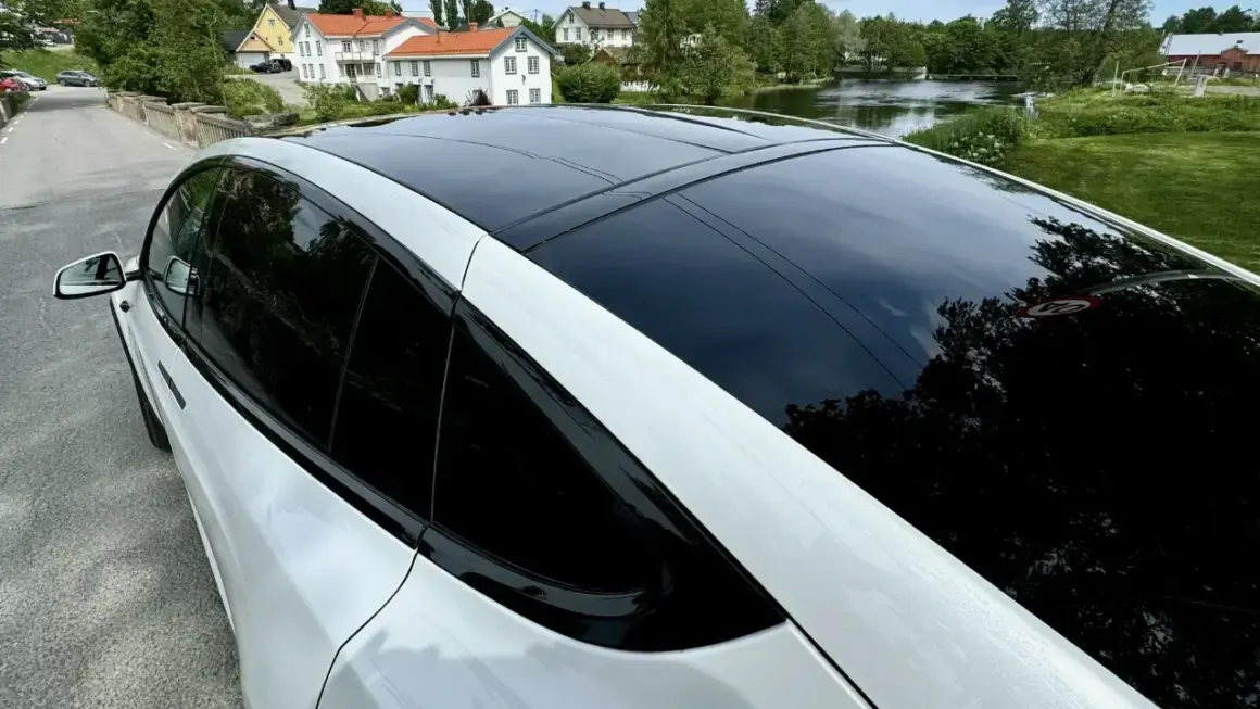 tesla roof starlink