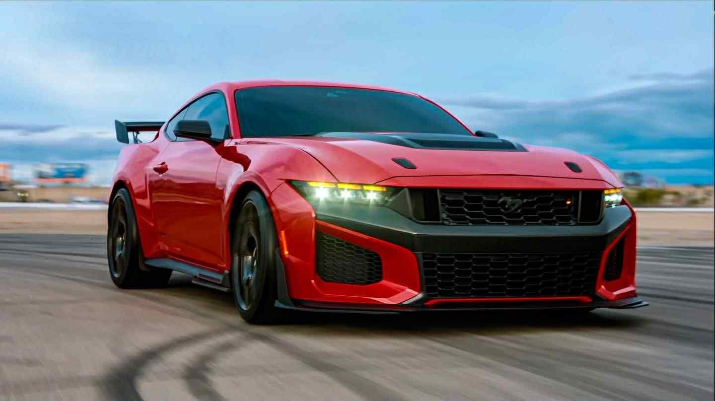 2026 Ford Mustang Dark Horse SC