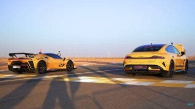 Ferrari SF90 XX drag race