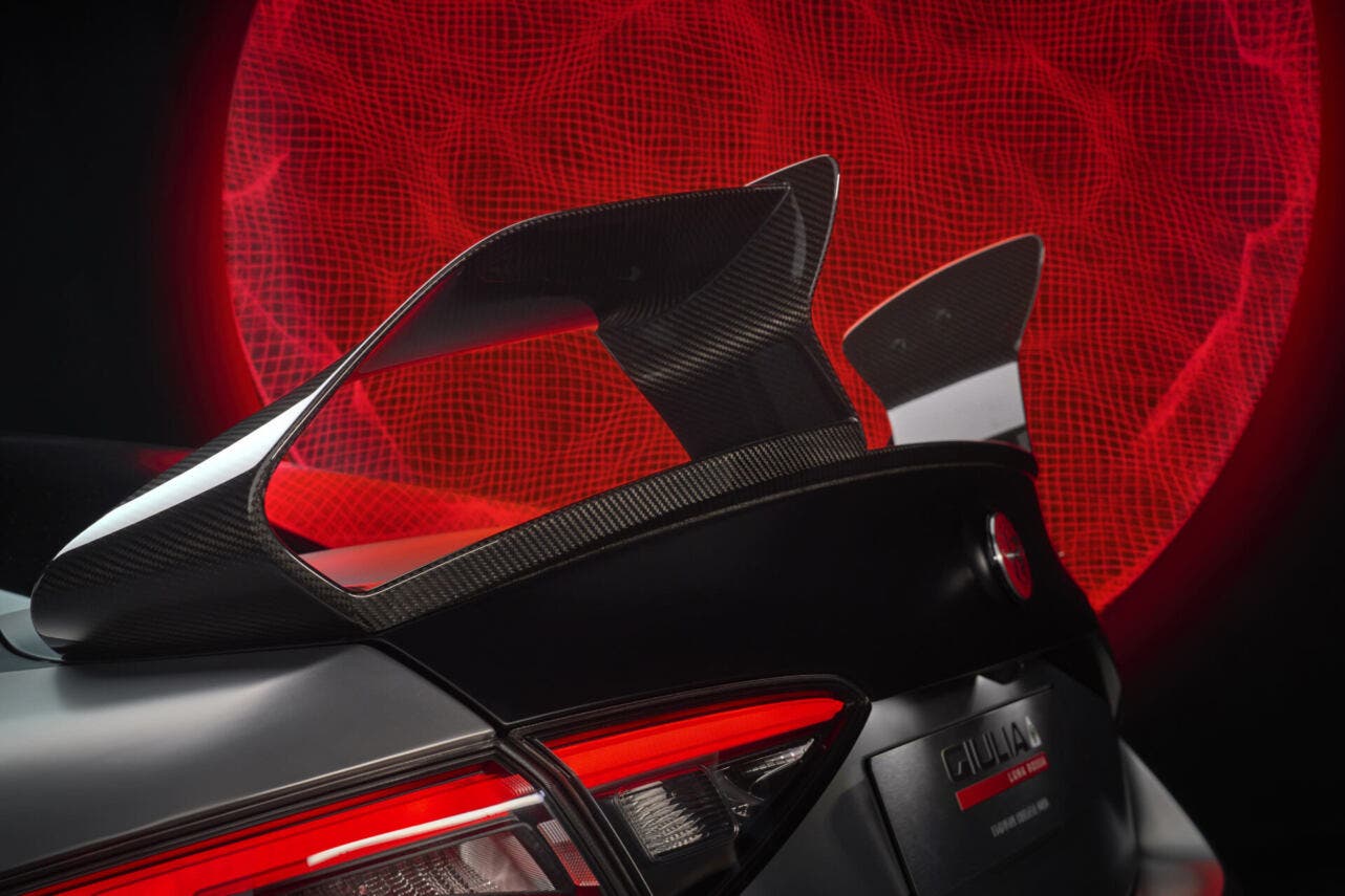 Alfa Romeo Giulia Quadrifoglio Luna Rossa