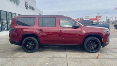 Jeep Grand Wagoneer Limited Reserve-2
