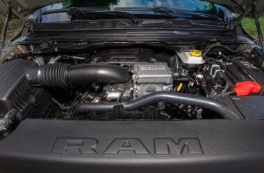 Ram 1500 HEMI V8
