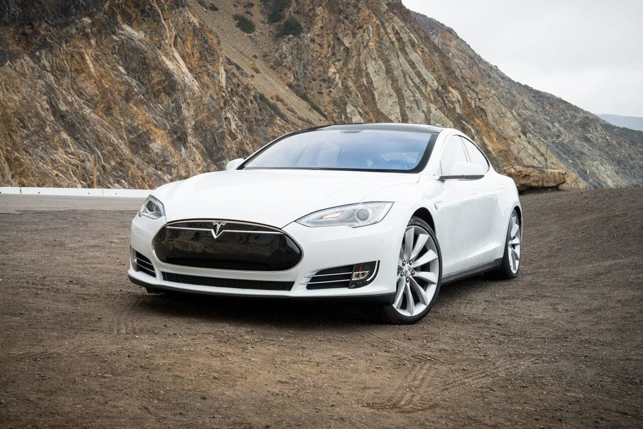 Tesla Model S 2013