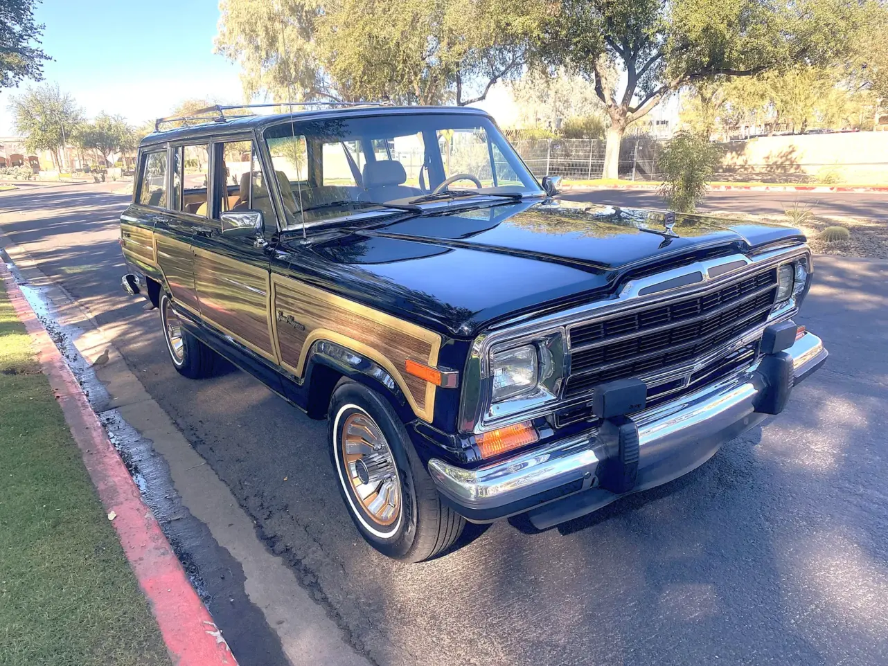 jeep Grand Wagoneer 4x4