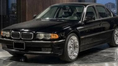 BMW 750iL tupac