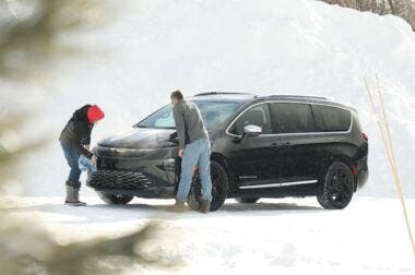Chrysler Pacifica 2027 spy
