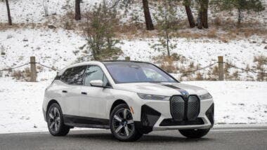 BMW iX winter