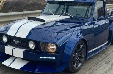 Ford GT-100 mustang