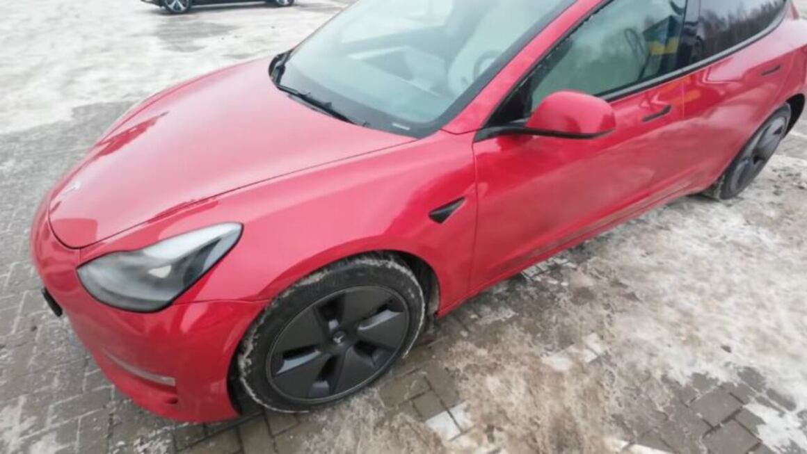 tesla model 3 winter test