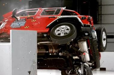 Jeep Wrangler crash test