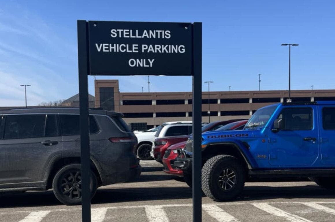 Stellantis parking