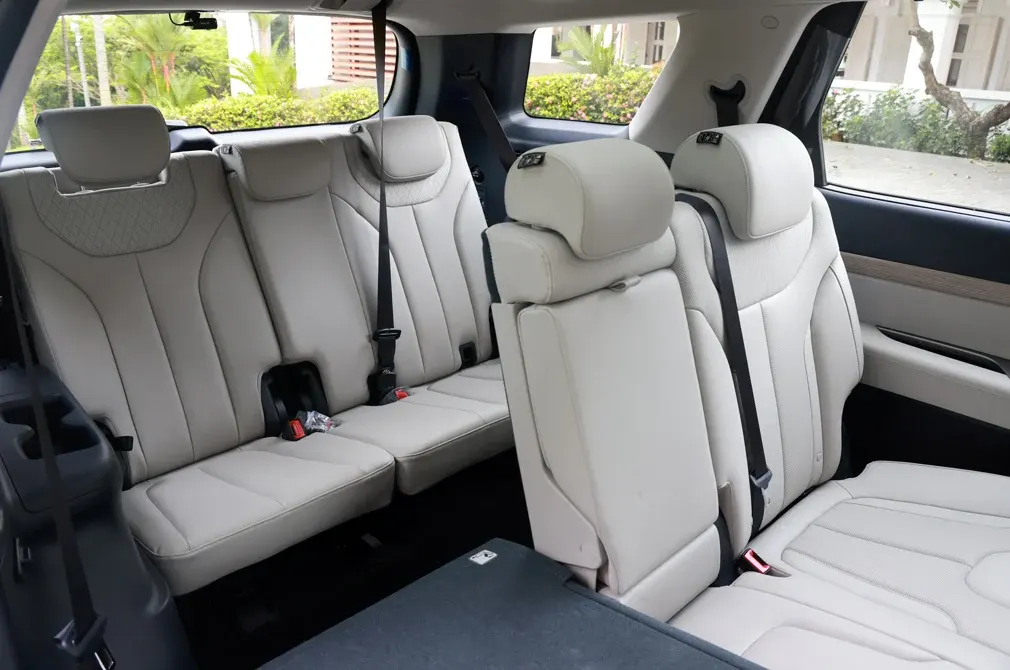hyundai palisade third row
