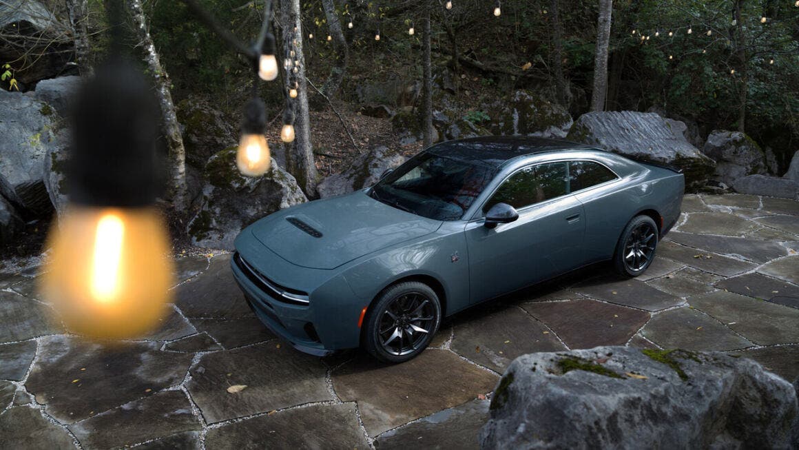 dodge charger sub-zero