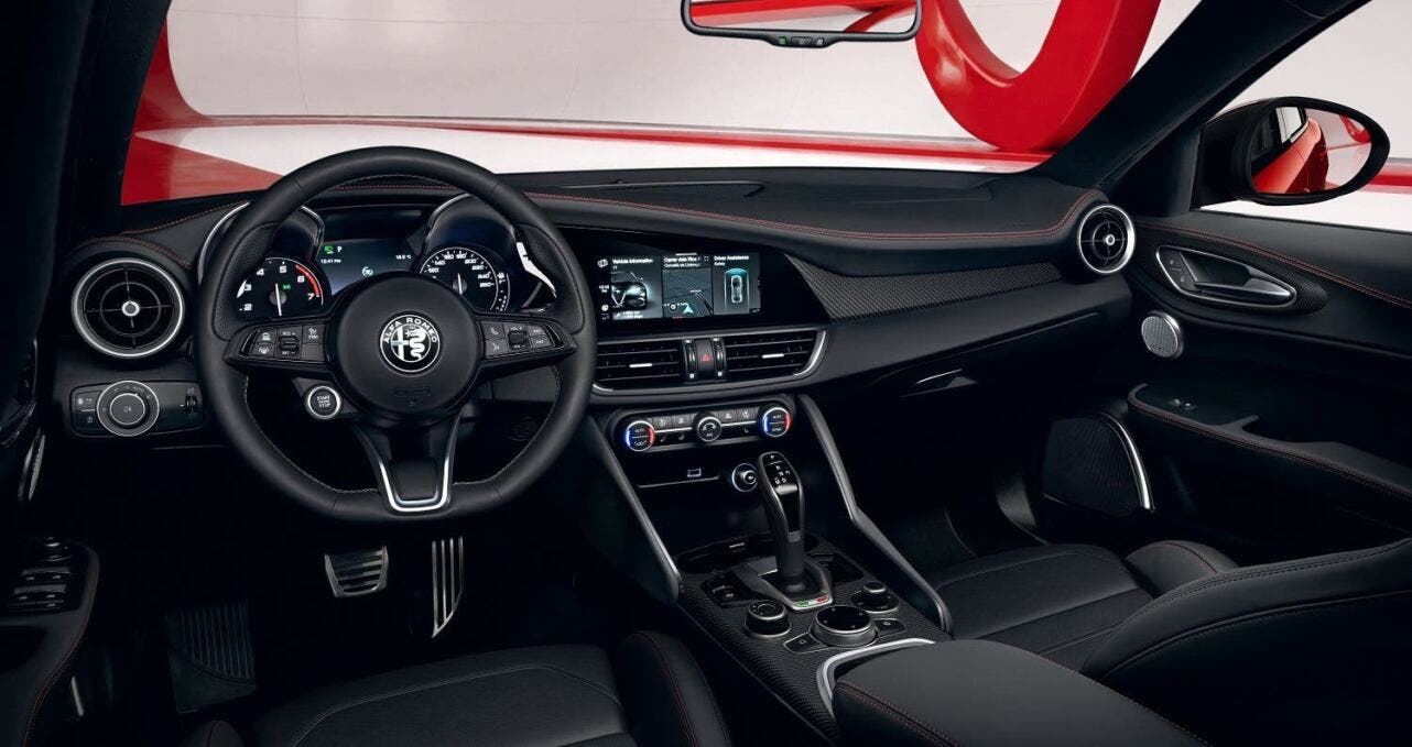 Alfa Romeo Giulia Stelvio Carbon Performance Package